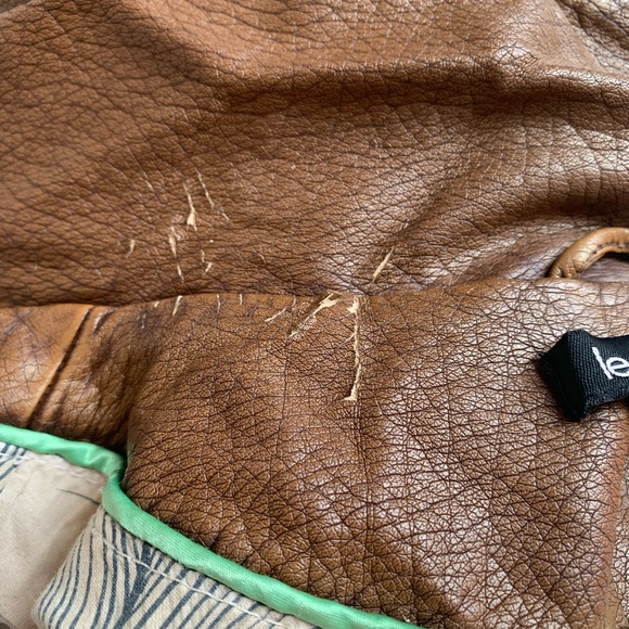 Extra 50% off! Le Chateu Leather Jacket - Picture 5 of 5